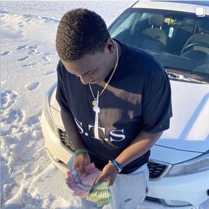 Meet your Posher, Keon